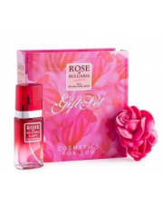 Zestaw kosmetyków różanych - perfumy i mydełko